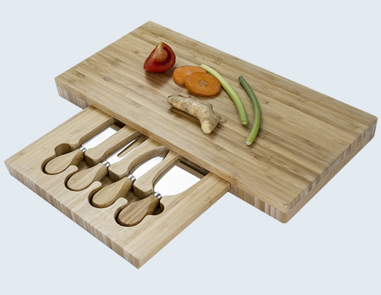 Multifunctional kitchen board